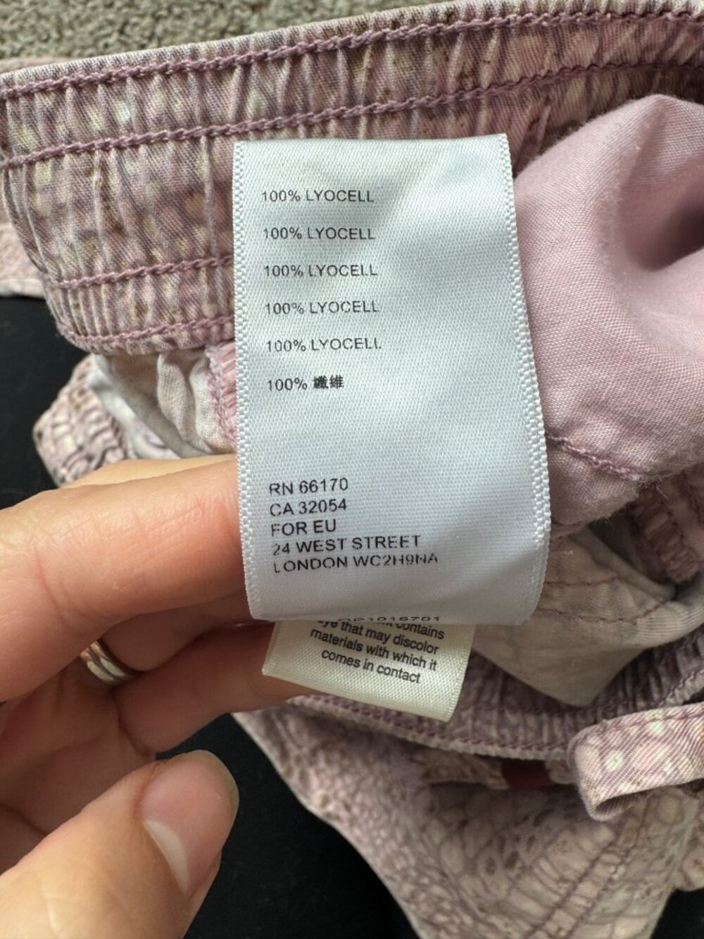 Anthropologie Pink Croc Print Drawstring Jogger Pants 100% Lyocell Size M - Picture 5 of 9